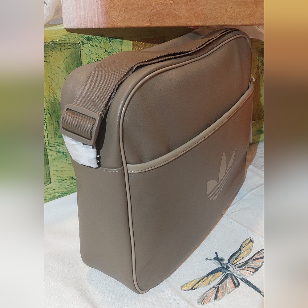 adidas Originals Olive Gray Trefoil Crossbody Messenger - Picture 5 of 12